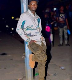 Clinton, 25 years old, Straight, Man