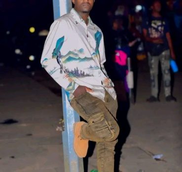 Clinton, 25 years old, Kasarani, Kenya