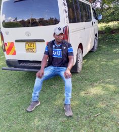 Captain, 30 years old, Straight, Man