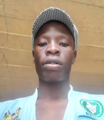 Les, 22 years old, Straight