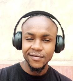 Addi, 29 years old, Straight, Man